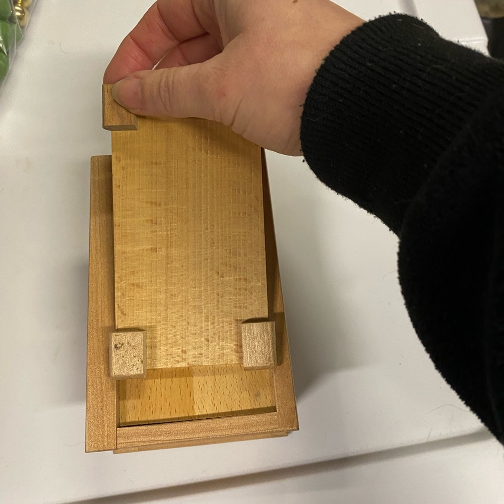 Secret puzzle box! - Picture 3 of 5